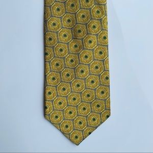 Hickey Freeman 100% Silk Woven Tie Geometric Gold